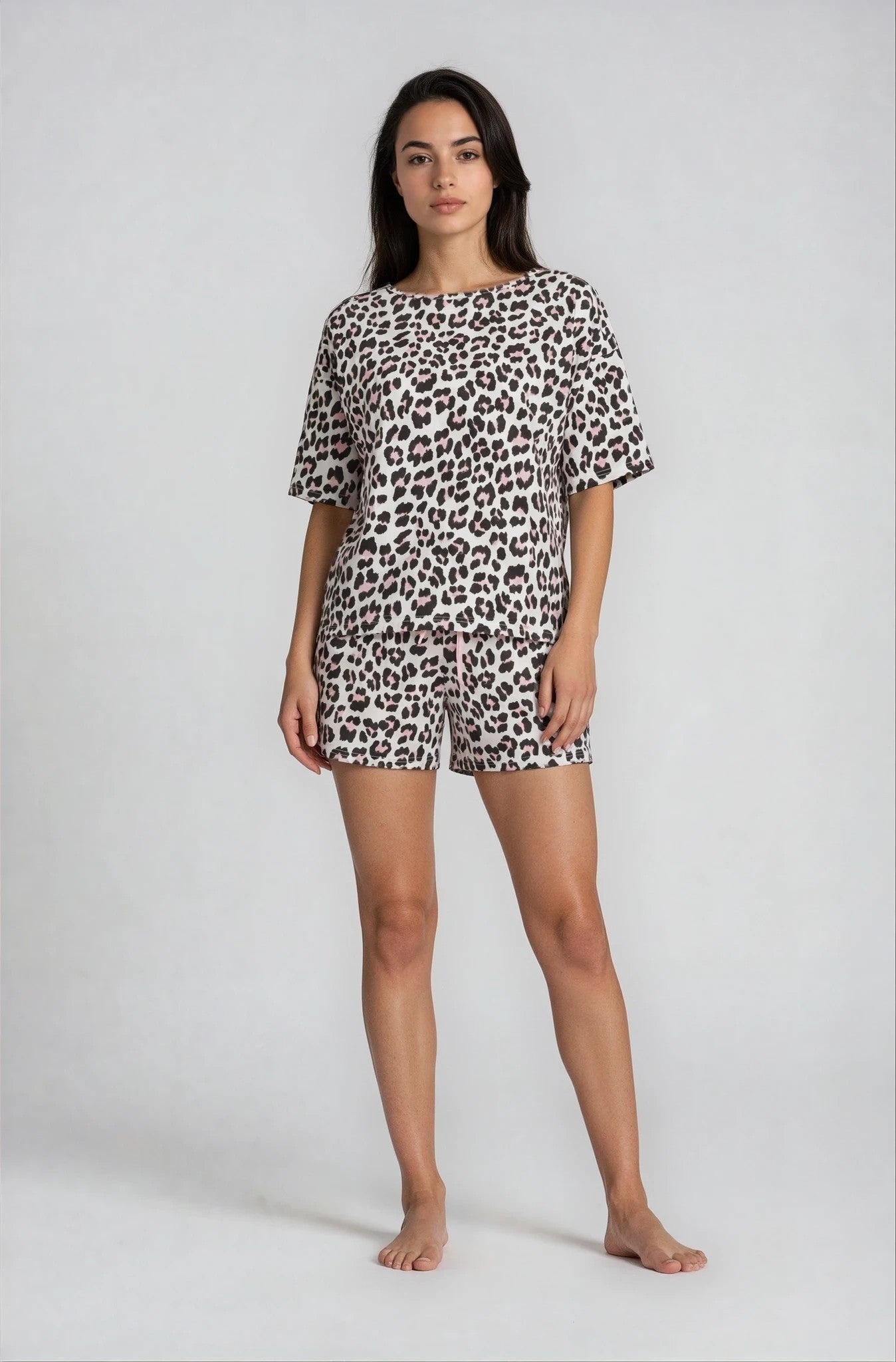 Shorty-Pyjama-Damen-Halbarm-Leopardenprint-Allover-Frontansicht