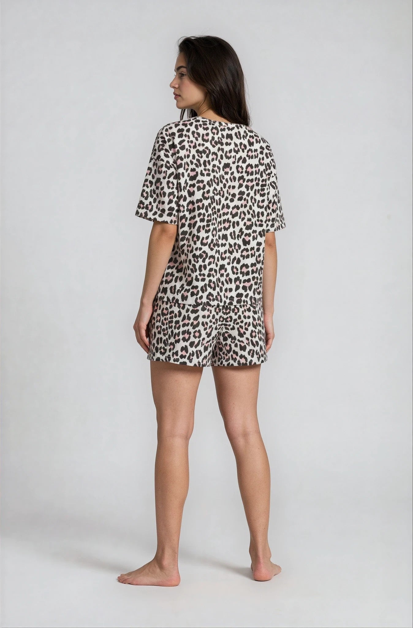 Shorty-Pyjama-Damen-Halbarm-Leopardenprint-Allover-Rückansicht