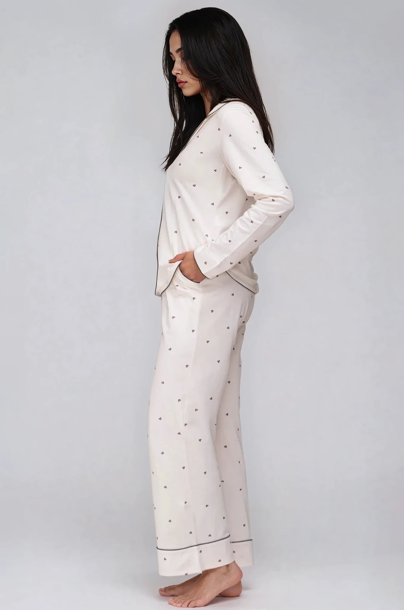 Damen Pyjama in Creme mit Herzchen-Muster