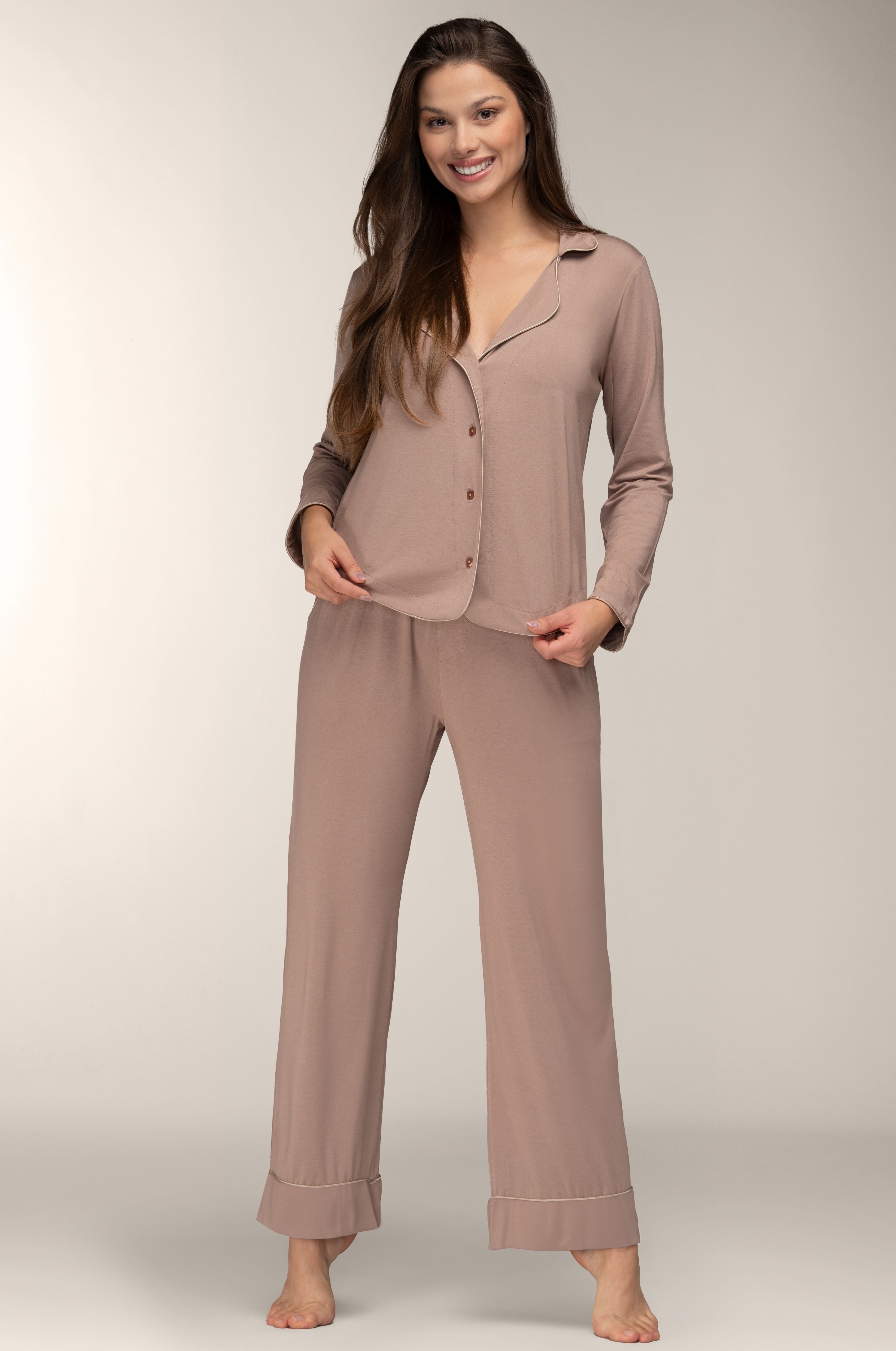Damen Pyjama – Hemdbluse & Hose aus EcoVero™ Viskose, Farbe Mocca