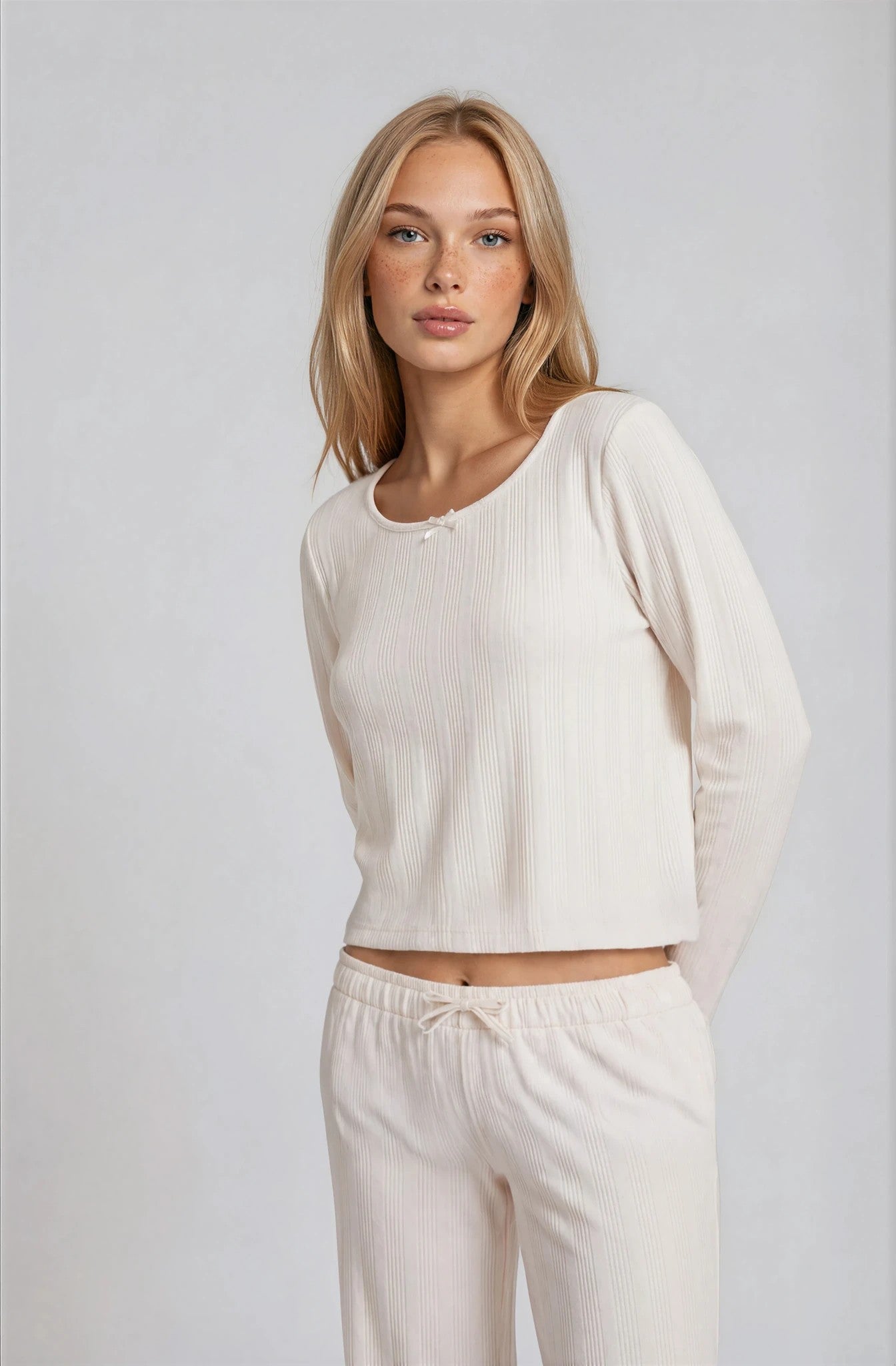 Weißer Pointelle-Baumwoll-Pyjama für Damen