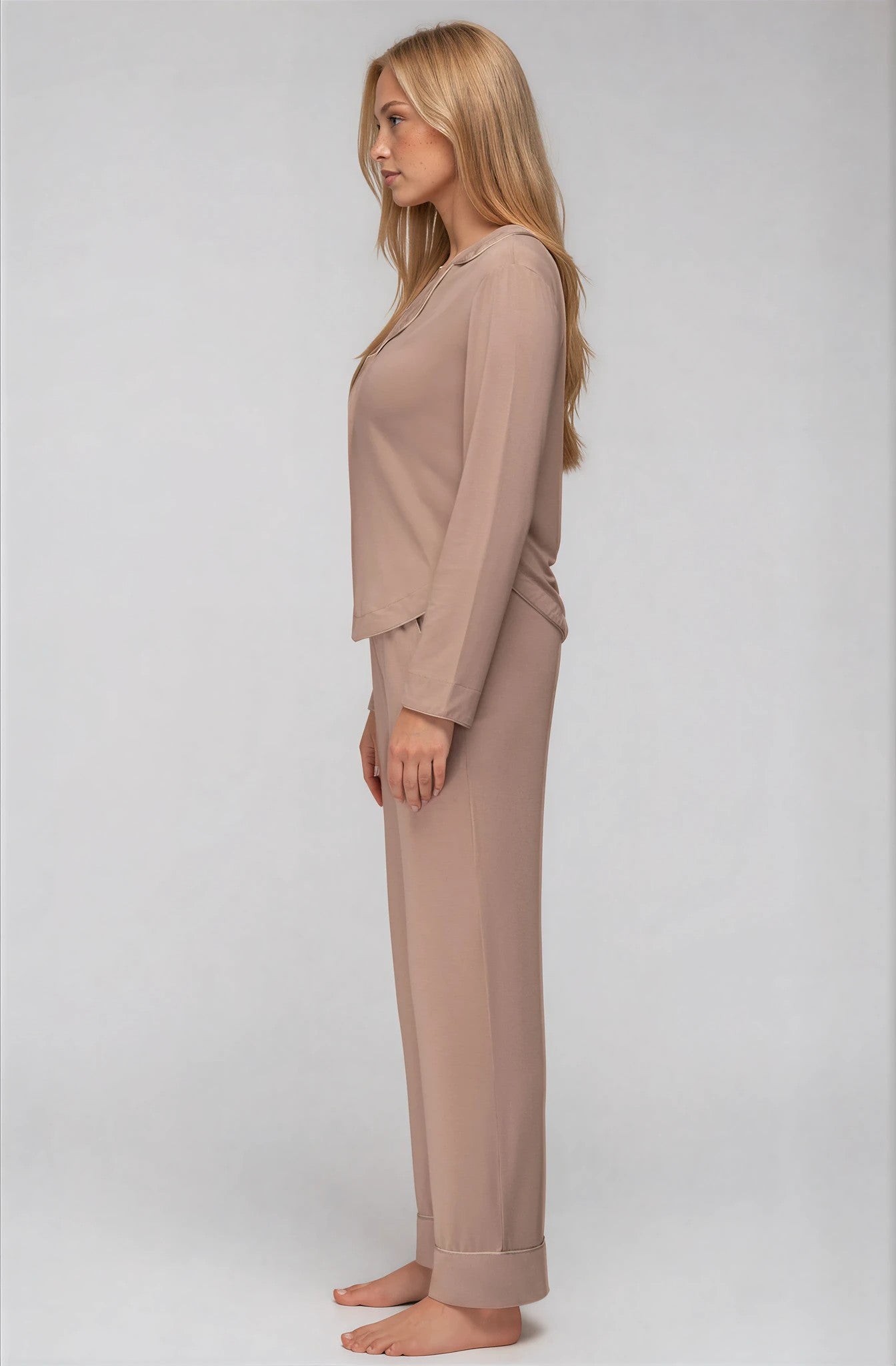 Damen Pyjama – Hemdbluse & Hose aus EcoVero™ Viskose, Farbe Mocca
