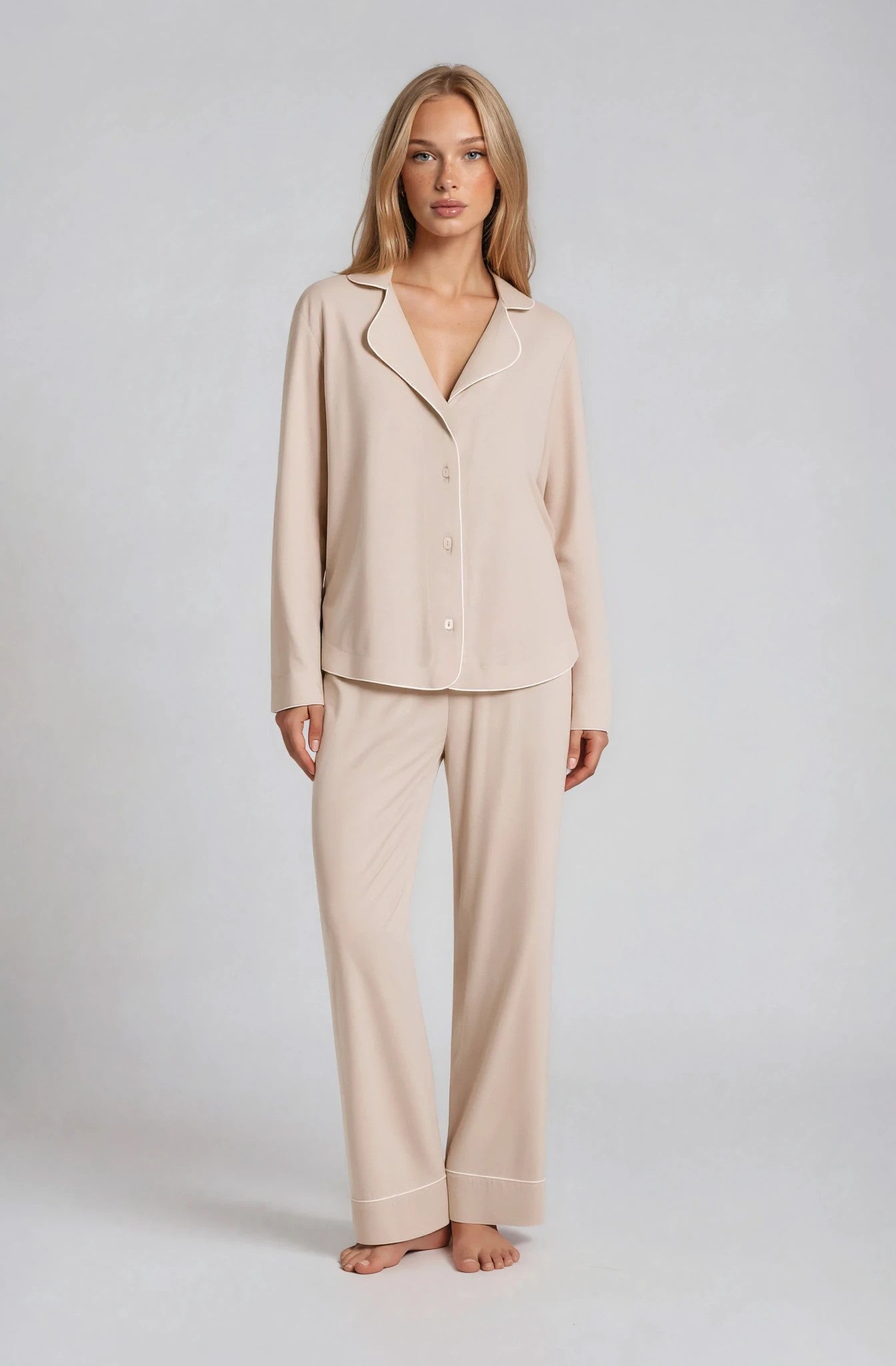 Damen Langarm Pyjama Taupe – Nachtwäsche-Set mit Hemdbluse & langer Hose mit beige-creme Kontrastpaspel | EcoVero™ Viskose