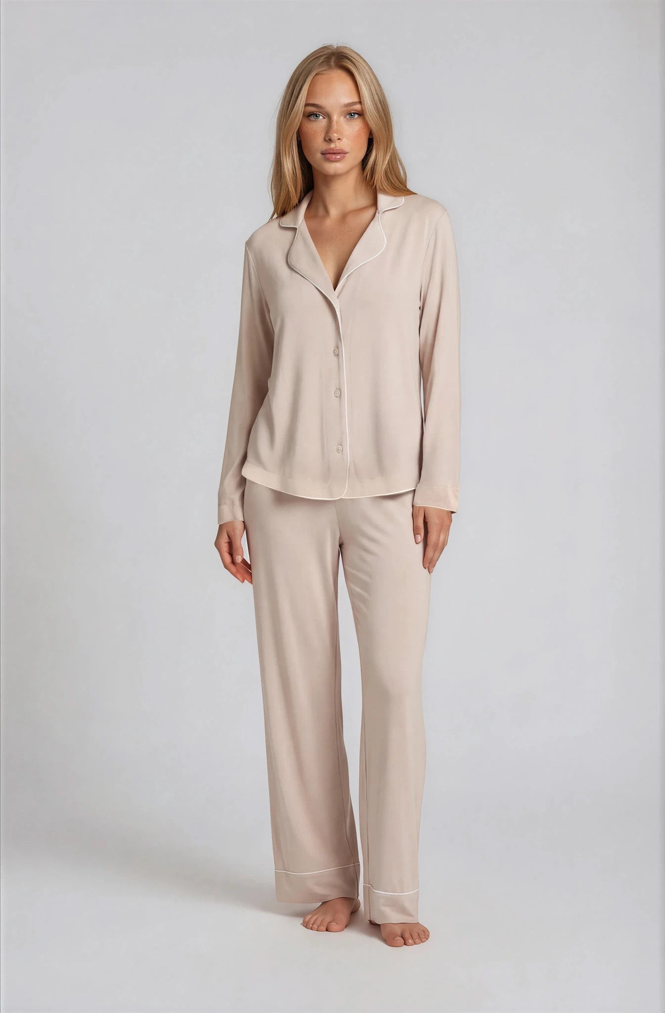 Damen Langarm Pyjama Taupe – Nachtwäsche-Set mit Hemdbluse & langer Hose mit beige-creme Kontrastpaspel | EcoVero™ Viskose