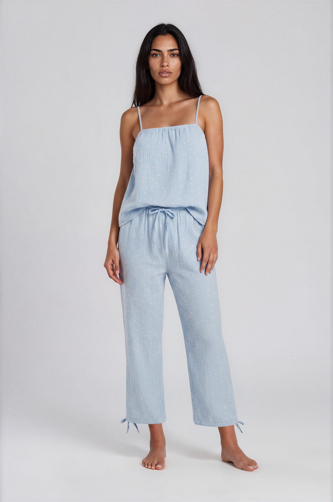 Hellblauer Musselin-Pyjama aus Baumwolle mit Spaghettiträger-Top & 7/8-Hose